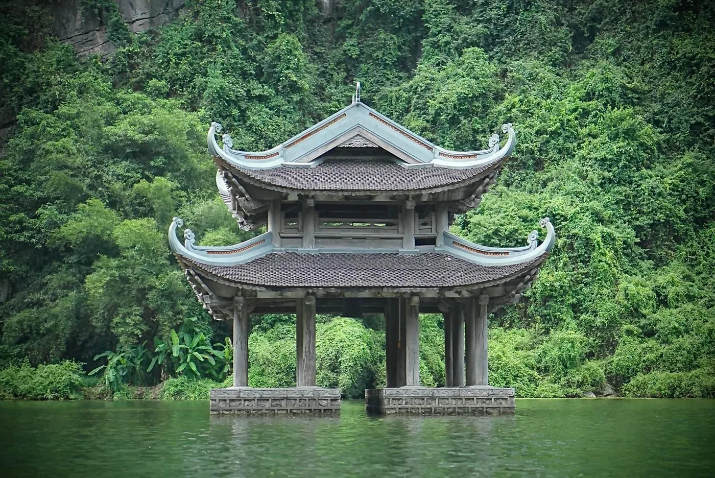 Tràng An mặc gì để đẹp ảnh mà tại Ninh Bình
