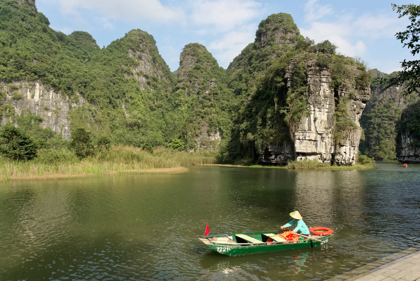 Chất liệu và kiểu dáng nên chọn